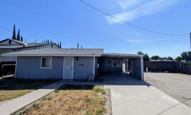 32750 Lincoln Rd, Visalia CA, single family home purchased by House Junkies